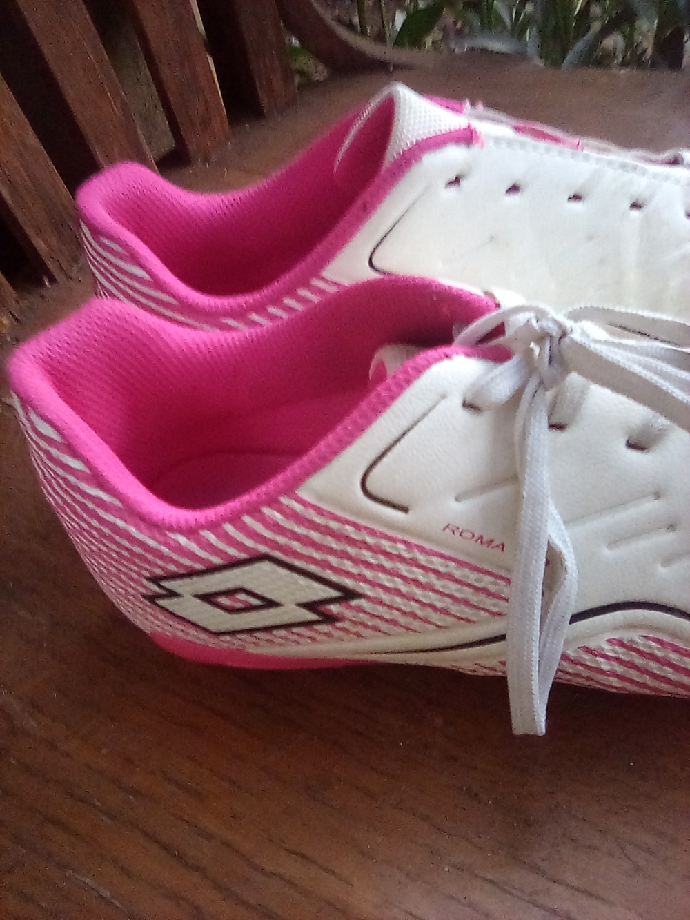 Lotto Roma 700 Men's Soccer, Football,& Baseball Cleats. Size 6. - Picture 2 of 7